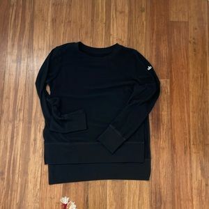 Alo yoga glimpse long sleeve top with side slits